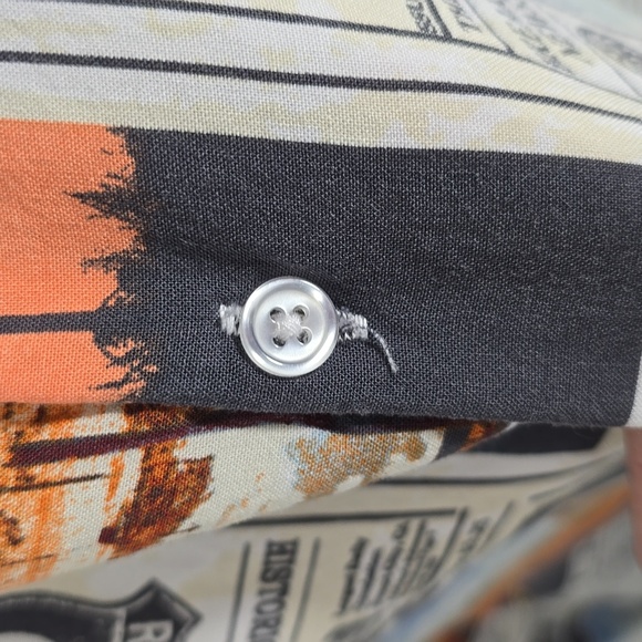 {No Boundaries} Men's Print Button Up Shirt with Short Sleeves - Picture 13 of 16